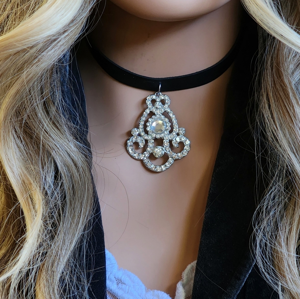 Sexy Victorian Choker Silver Boho Pendant Soft Black Necklace Elegant Jewelry